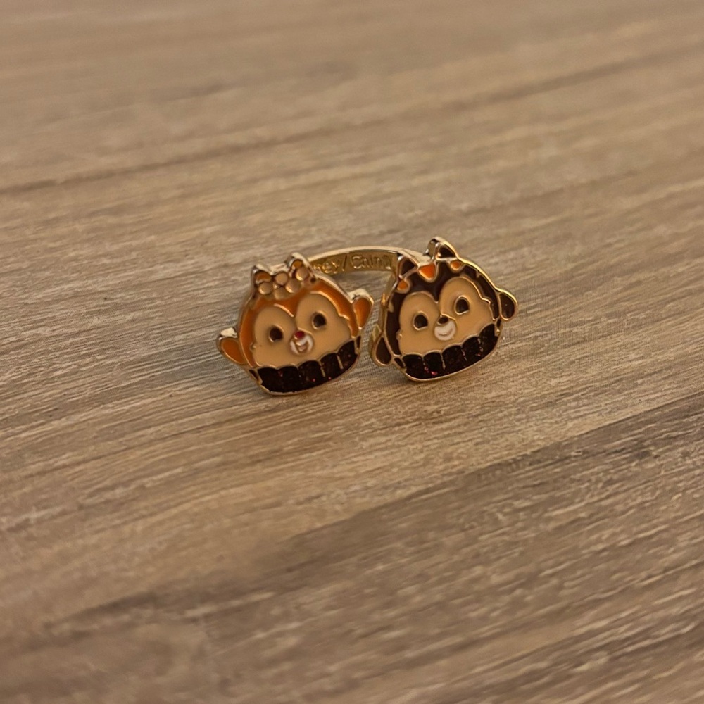 Disney Munchlings Chip and Dale ring
